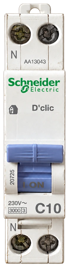 Disjoncteur divisionnaire C10 à manette bleue.